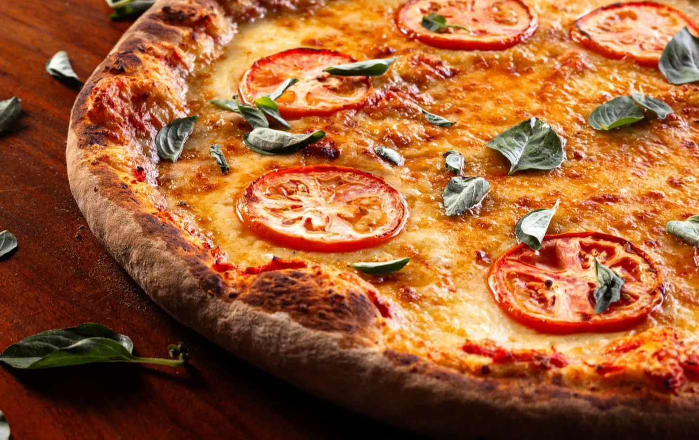 Margherita con basilico fresco, un altro scorcio